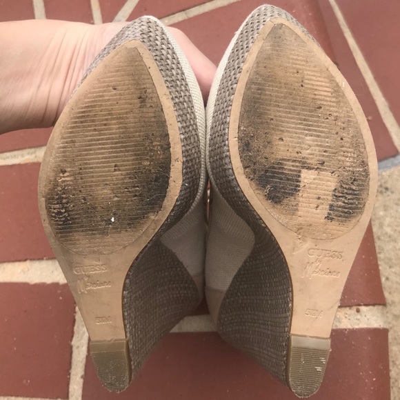 Guess by Marciano ‘PM Cherry’ Linen + Straw Wedges - Picture 8 of 8